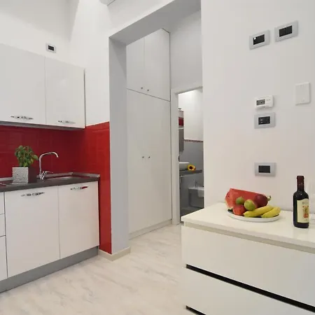 Nana Bed & Breakfast 4*