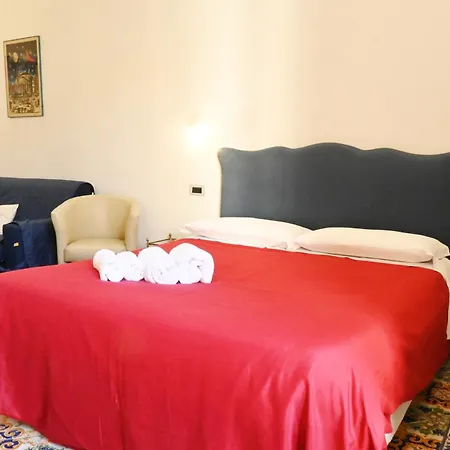 Nana Bed & Breakfast 4*